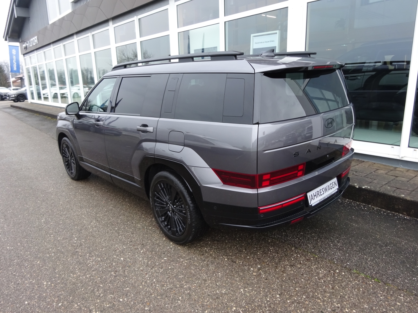 SANTA FE 1.6 T-GDI Plug-In-Hybrid 6-Sitzer Blackline Navi Digitales Cockpit LED ACC