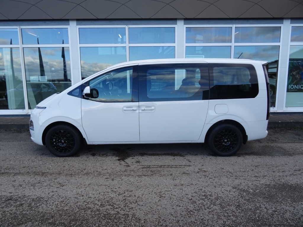 STARIA 1.6 T-GDI Hybrid AT, TREND 18 Alu, Park-Pa Navi LED Apple CarPlay Android Auto