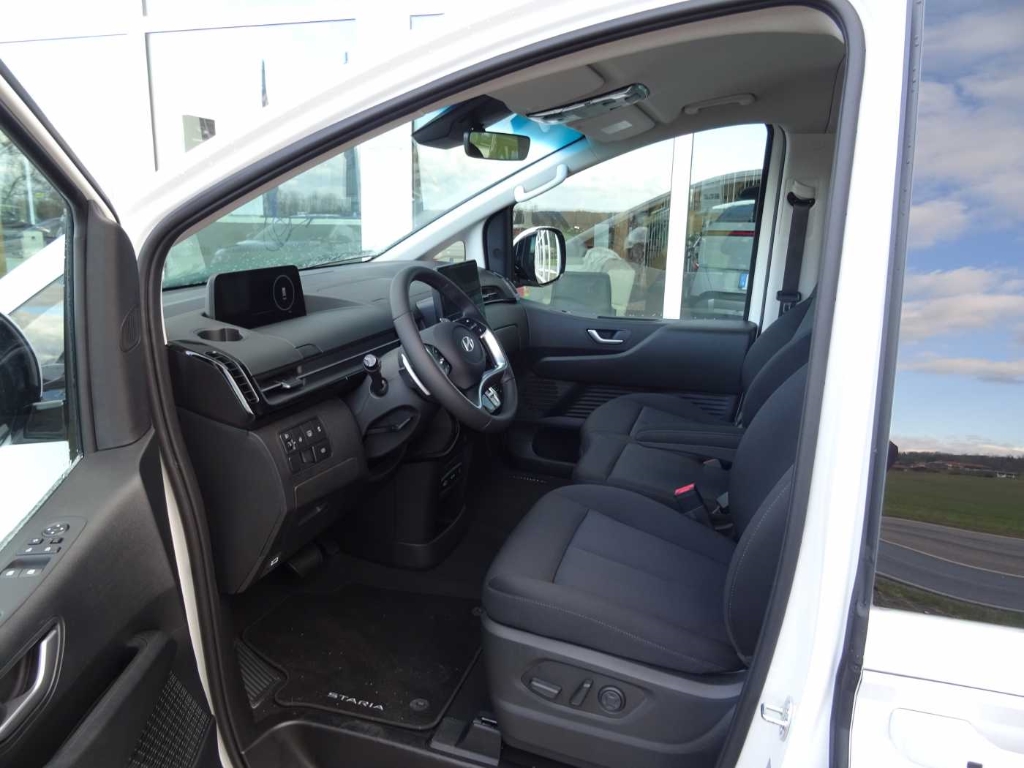 STARIA 1.6 T-GDI Hybrid AT, TREND 18 Alu, Park-Pa Navi LED Apple CarPlay Android Auto