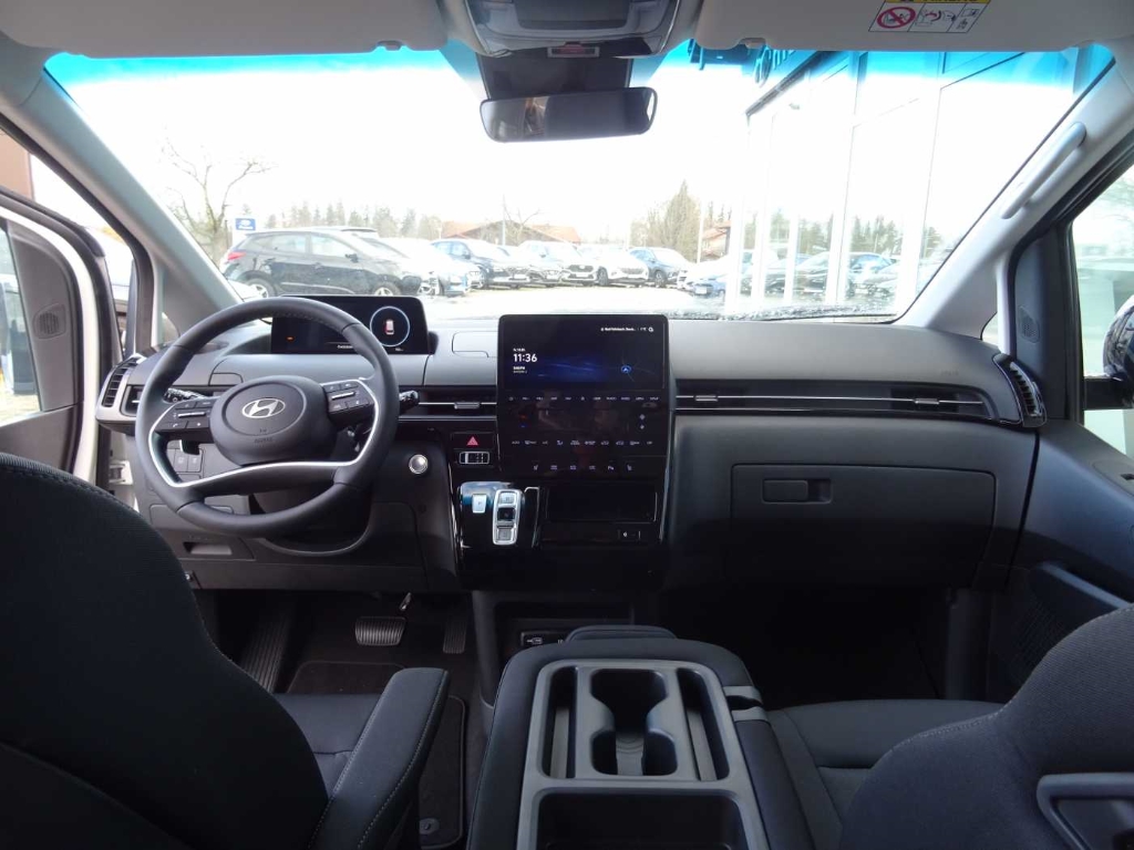 STARIA 1.6 T-GDI Hybrid AT, TREND 18 Alu, Park-Pa Navi LED Apple CarPlay Android Auto